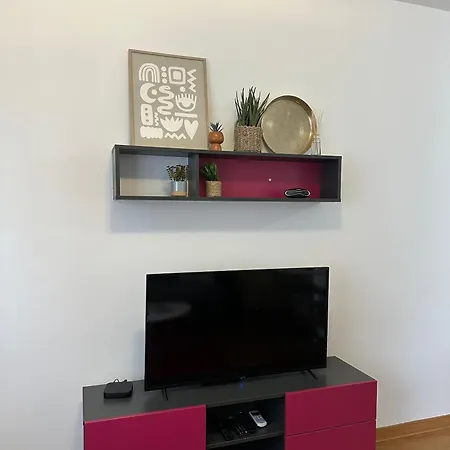 District Loft Daire Podgoriçe